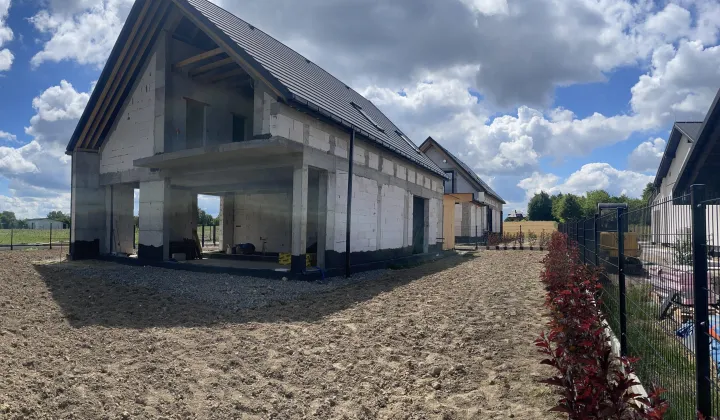 dom wolnostojący, 5 pokoi Cianowice, ul. Stawowa
