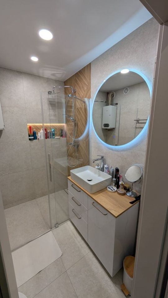 Mieszkanie 3-pokojowe Chorzów. Zdjęcie 4