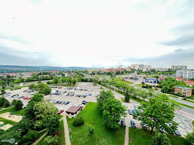 Mieszkanie 3-pokojowe Kielce Uroczysko, ul. Warszawska. Zdjęcie 13