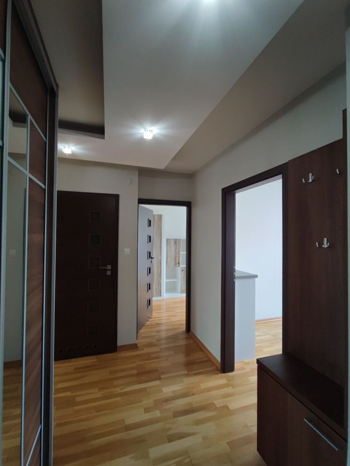 Mieszkanie 3-pokojowe Łomża. Zdjęcie 3