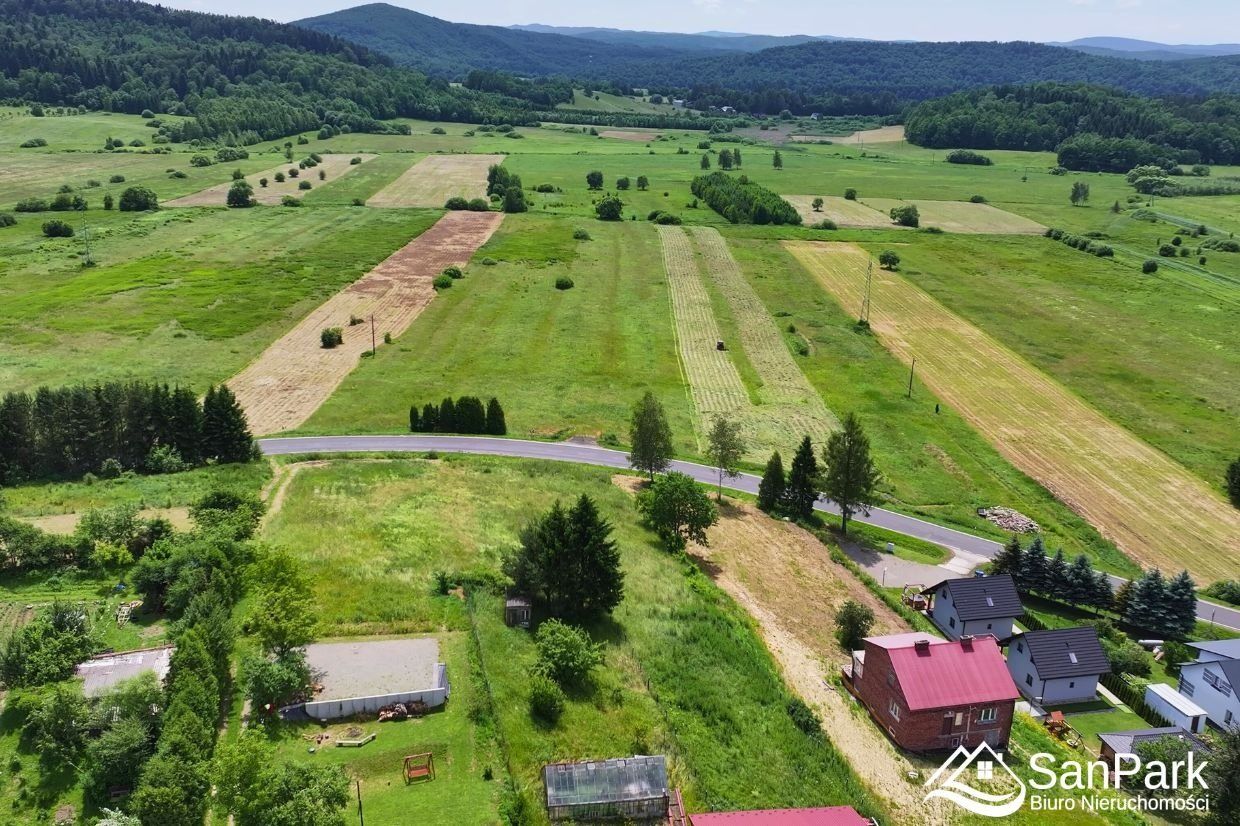 Działka budowlana Uherce Mineralne. Zdjęcie 4