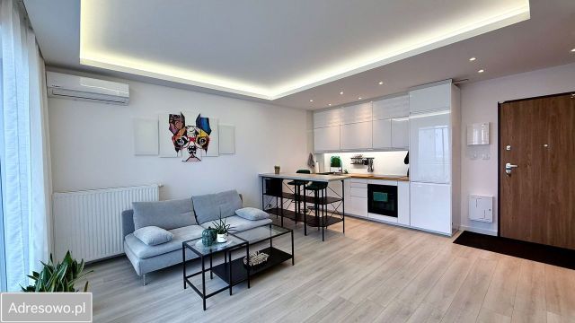 Mieszkanie 2-pokojowe Warszawa Ursus, ul. Herbu Oksza. Zdjęcie 1