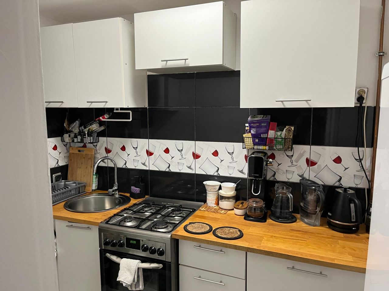 Mieszkanie 3-pokojowe Koszalin, ul. gen. Władysława Sikorskiego. Zdjęcie 2