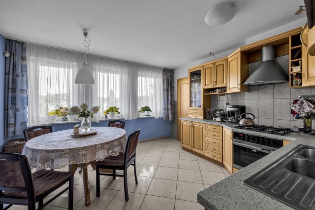 dom wolnostojący, 8 pokoi Kalisz, ul. Żwirki i Wigury. Zdjęcie 32