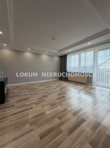 dom wolnostojący, 5 pokoi Bąków, ul. Jasna. Zdjęcie 5