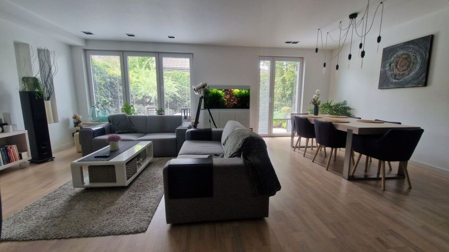 bliźniak, 5 pokoi Suchy Dwór. Zdjęcie 11