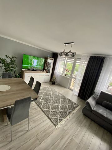 Mieszkanie 3-pokojowe Ryki, ul. Karola Wojtyły. Zdjęcie 1