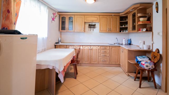 dom wolnostojący, 3 pokoje Myślenice, ul. Kornela Ujejskiego. Zdjęcie 8