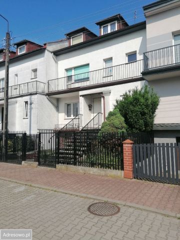 dom szeregowy, 6 pokoi Oleśnica, ul. Wikliniarska. Zdjęcie 1