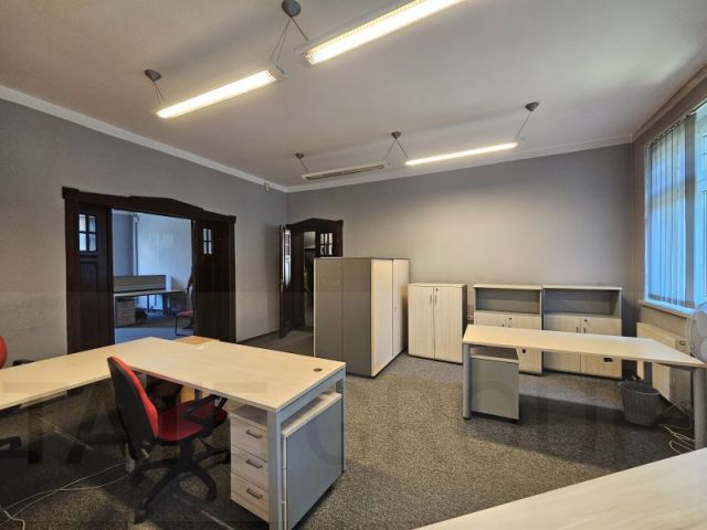 dom wolnostojący, 18 pokoi Katowice Ligota, ul. Piotrowicka. Zdjęcie 13