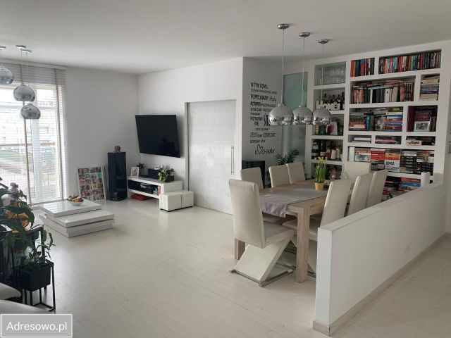 Mieszkanie 3-pokojowe Warszawa Wilanów, al. Wilanowska. Zdjęcie 1