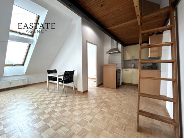 Mieszkanie 4-pokojowe Warszawa Praga, ul. kard. Aleksandra Kakowskiego. Zdjęcie 5