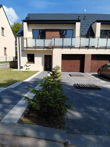 bliźniak, 5 pokoi Koleczkowo Marchowo, ul. Szczęśliwa. Zdjęcie 1