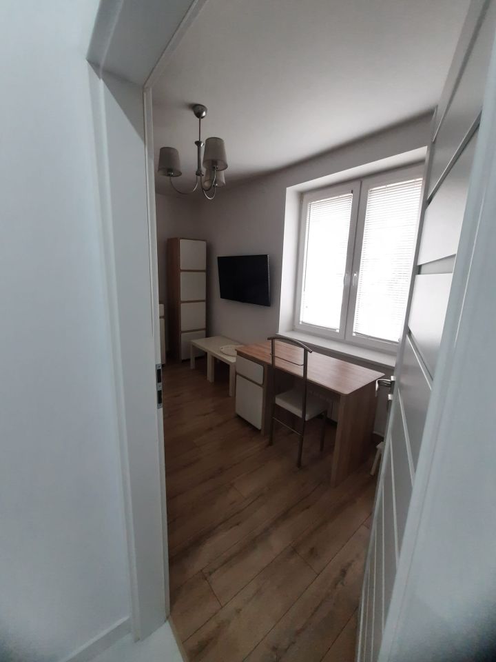 Mieszkanie na sprzedaż bez pośredników          
          
            ul. Tadeusza Kościuszki          
          
            Busko-Zdrój Centrum - Widok 2