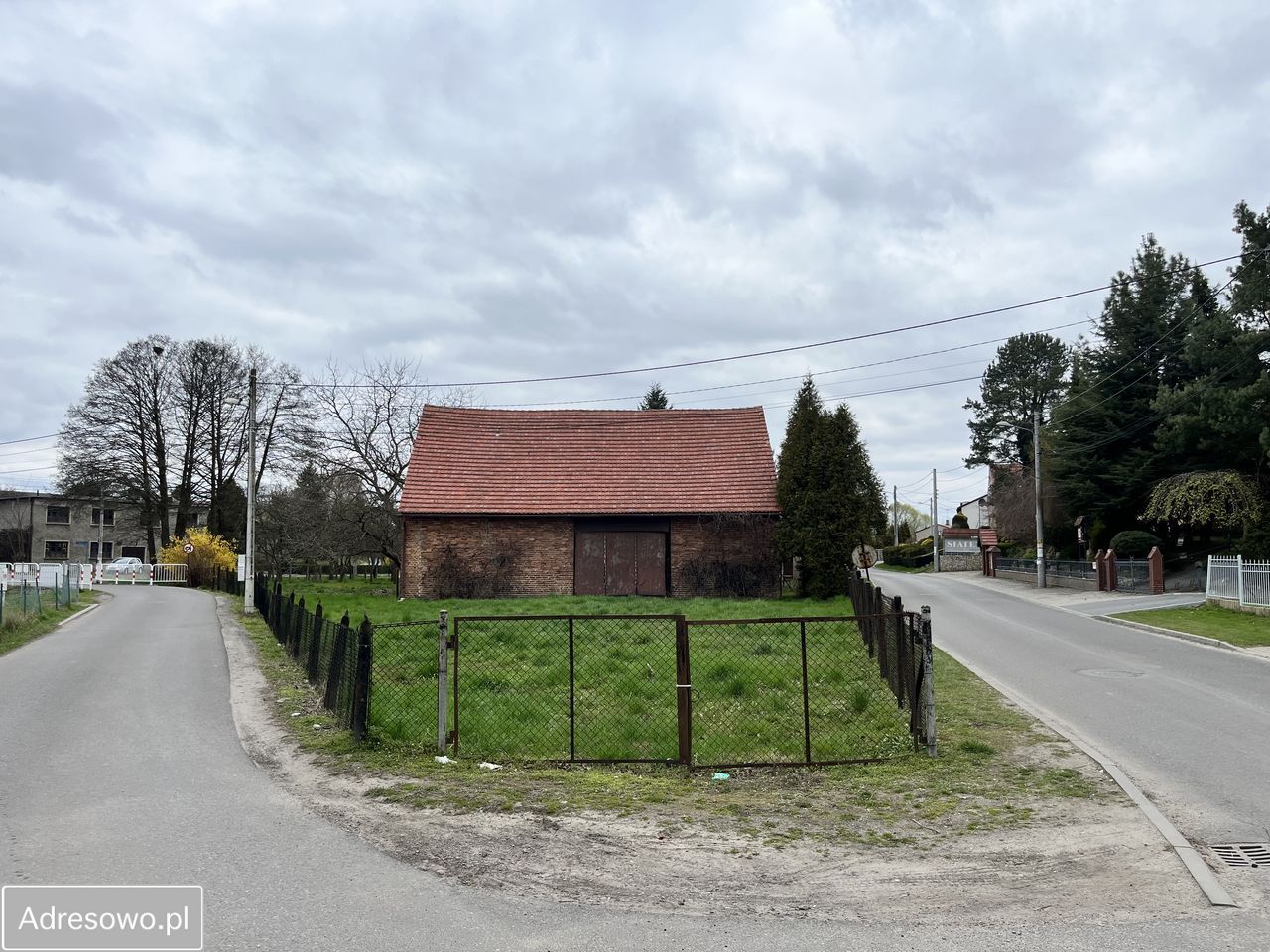 Działka inwestycyjna Żernica, ul. Powstańców Śląskich. Zdjęcie 1