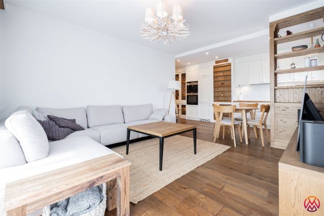 Mieszkanie 4-pokojowe Łódź Polesie, ul. Konstantynowska. Zdjęcie 1