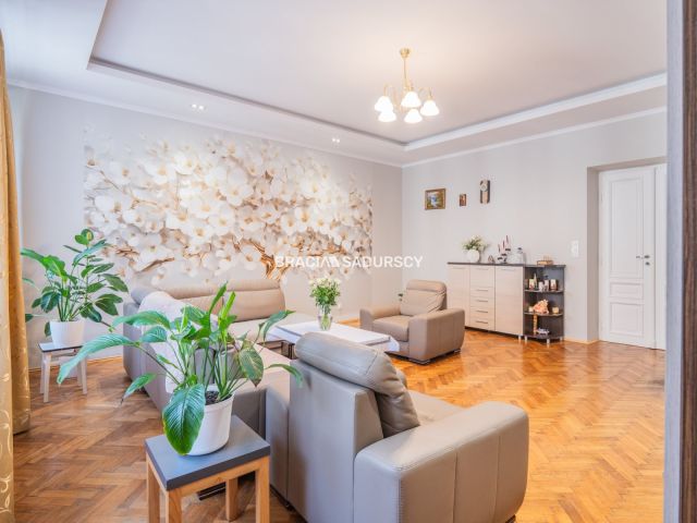 Mieszkanie 3-pokojowe Kraków Stare Miasto, ul. Józefa Szujskiego. Zdjęcie 5