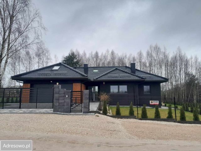 dom wolnostojący, 3 pokoje Piekoszów. Zdjęcie 1