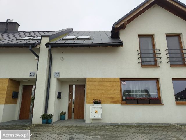 dom szeregowy, 5 pokoi Bieruń. Zdjęcie 1