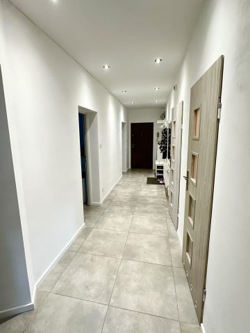 Mieszkanie 3-pokojowe Legnica Tarninów, ul. Elizy Orzeszkowej. Zdjęcie 10