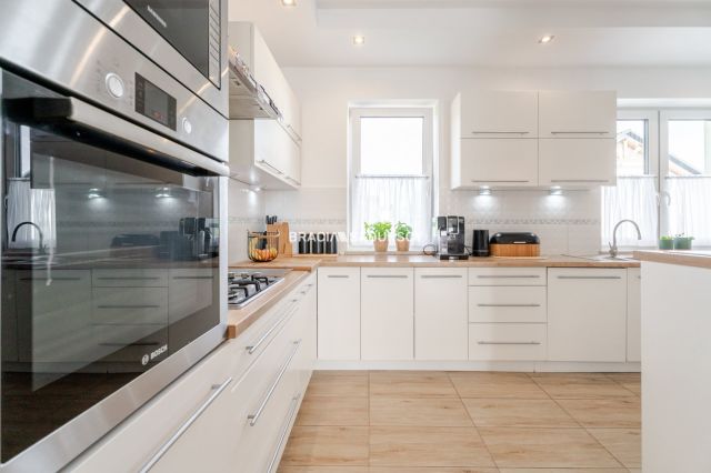 dom wolnostojący, 6 pokoi Węgrzce. Zdjęcie 11