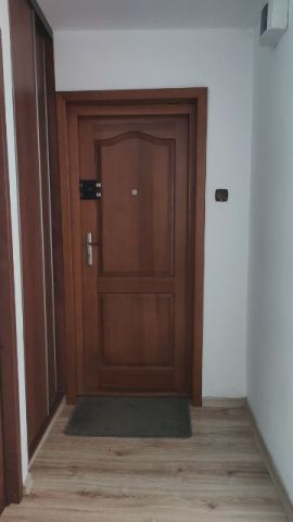 Mieszkanie 3-pokojowe Parczew, ul. kard. Stefana Wyszyńskiego. Zdjęcie 1