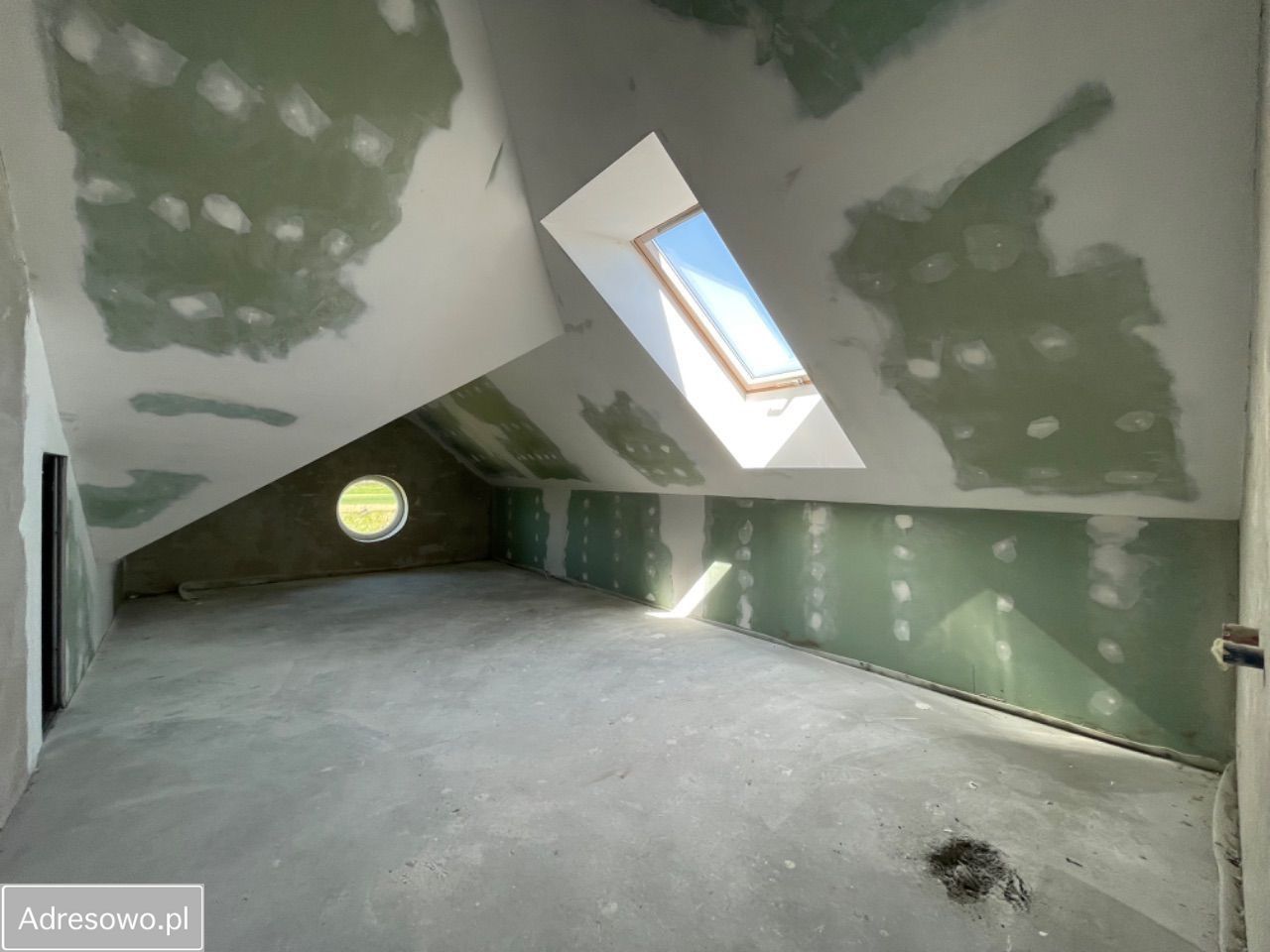 dom wolnostojący, 5 pokoi Wołowice. Zdjęcie 16