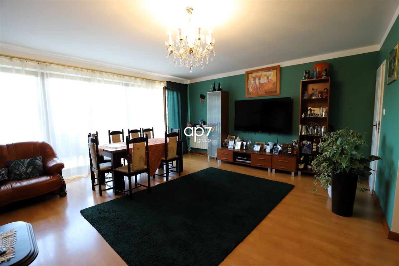 dom wolnostojący, 5 pokoi Wieliczka, ul. ks. Zygmunta Goliana. Zdjęcie 2