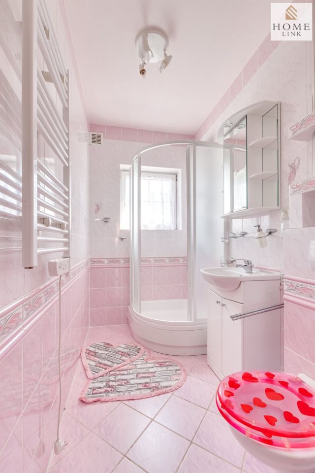 dom wolnostojący, 5 pokoi Guzowy Piec. Zdjęcie 27