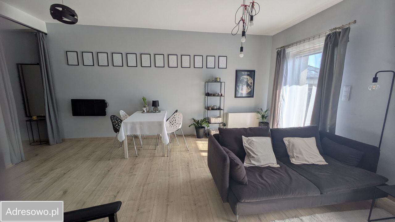 Mieszkanie 3-pokojowe Kiełczów, ul. Polna. Zdjęcie 2