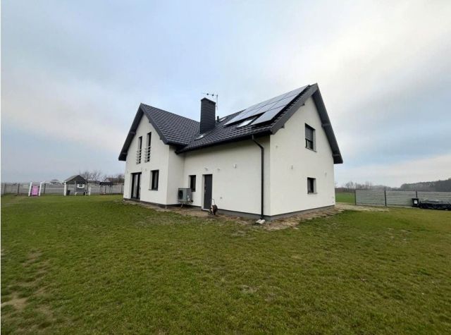 dom wolnostojący, 5 pokoi Karwacz. Zdjęcie 1