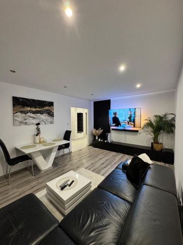 Mieszkanie 3-pokojowe Lubin, ul. Wierzbowa. Zdjęcie 1