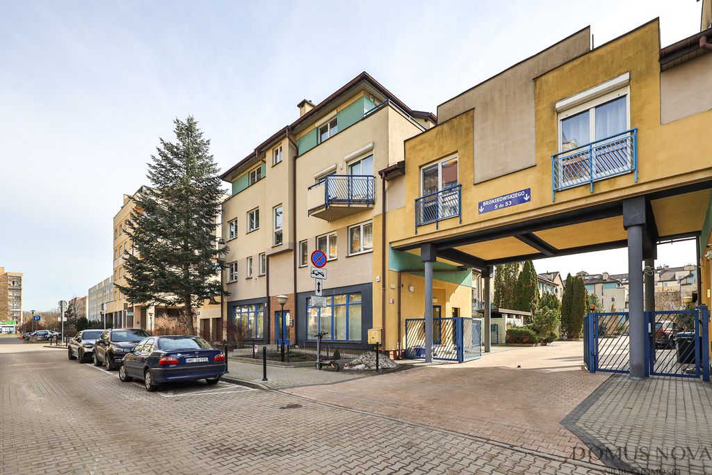 Mieszkanie 4-pokojowe Warszawa Ursynów, ul. Ksawerego Bronikowskiego. Zdjęcie 19