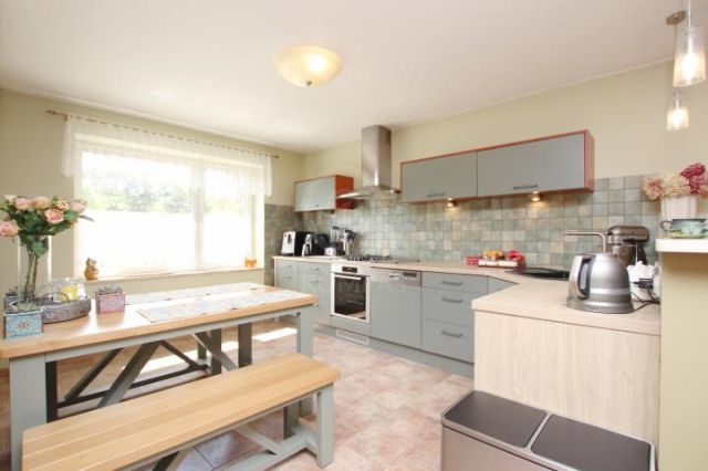 dom wolnostojący, 7 pokoi Mąkoszyce. Zdjęcie 7