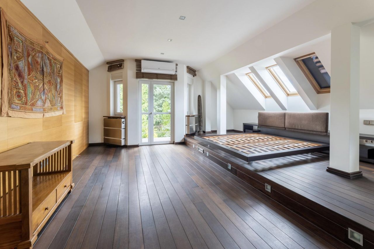 dom wolnostojący, 5 pokoi Chyby, ul. Jesionowa. Zdjęcie 14