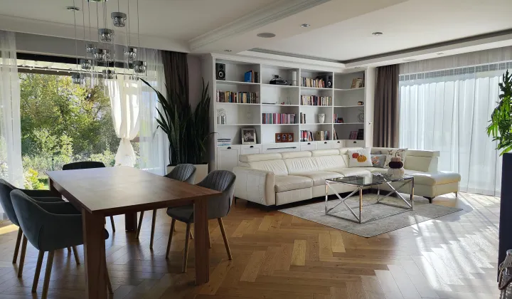 dom wolnostojący, 7 pokoi Jakubowice Konińskie