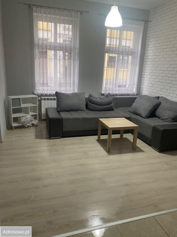 Mieszkanie 2-pokojowe Łabiszyn, pl. 1000-lecia. Zdjęcie 1