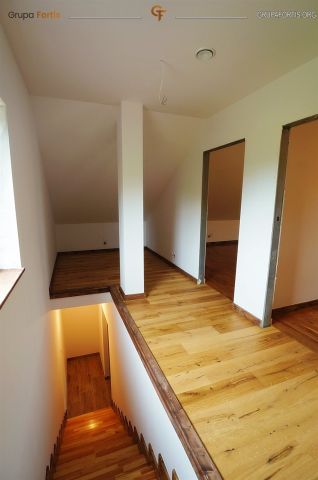 dom wolnostojący, 3 pokoje Bejsce. Zdjęcie 12