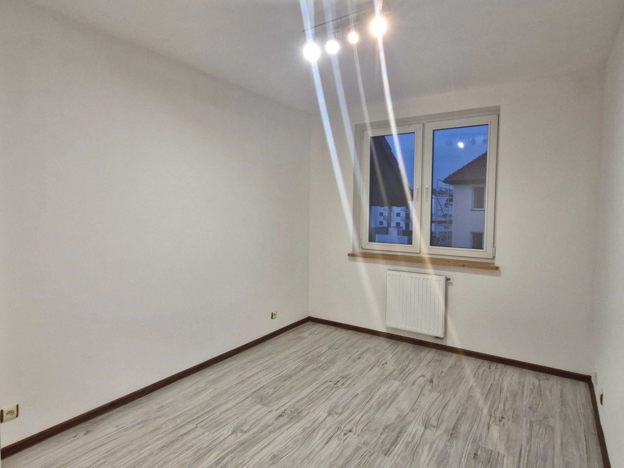 Mieszkanie 4-pokojowe Mierzyn. Zdjęcie 2