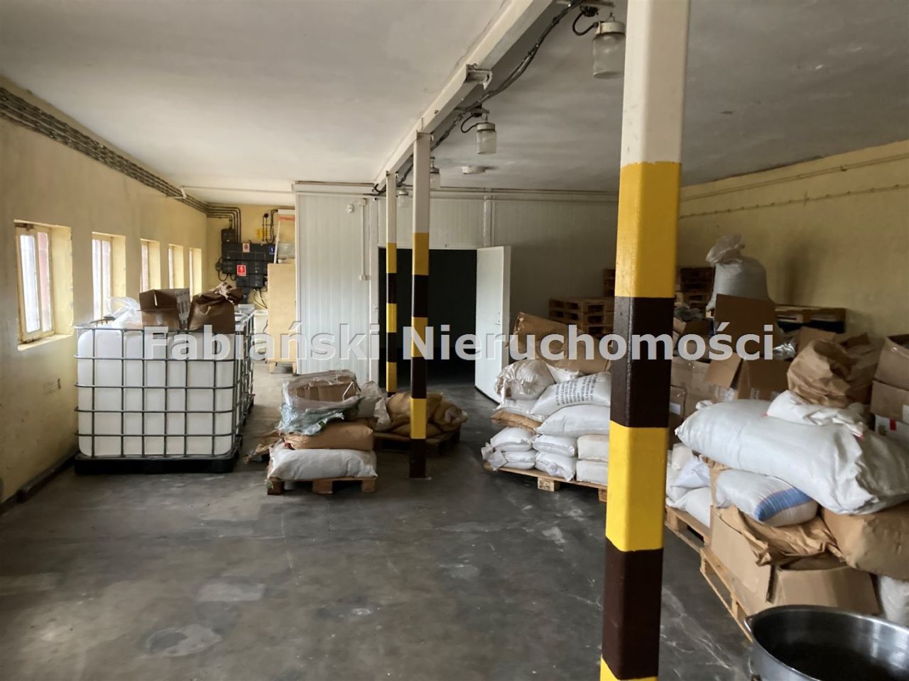 Hala/magazyn Lubiechowo. Zdjęcie 18