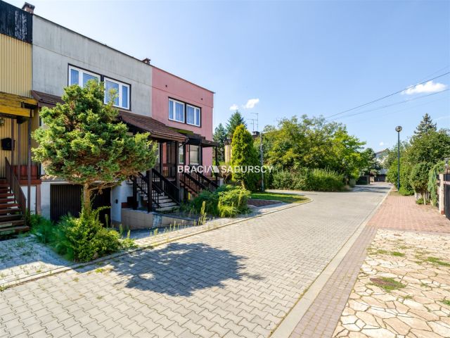 dom szeregowy, 5 pokoi Kraków Bronowice, ul. Edwarda Bzymka-Strzałkowskiego. Zdjęcie 39