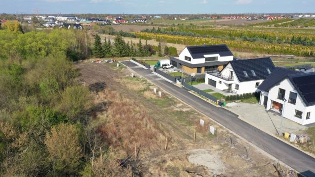 Działka budowlana Iwiny. Zdjęcie 1