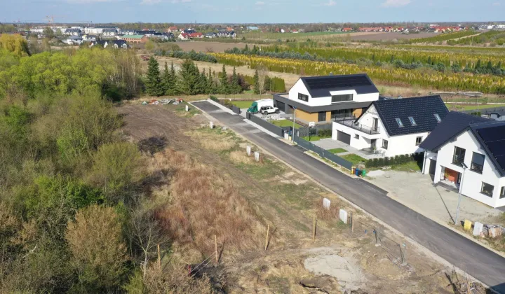 Działka budowlana Iwiny