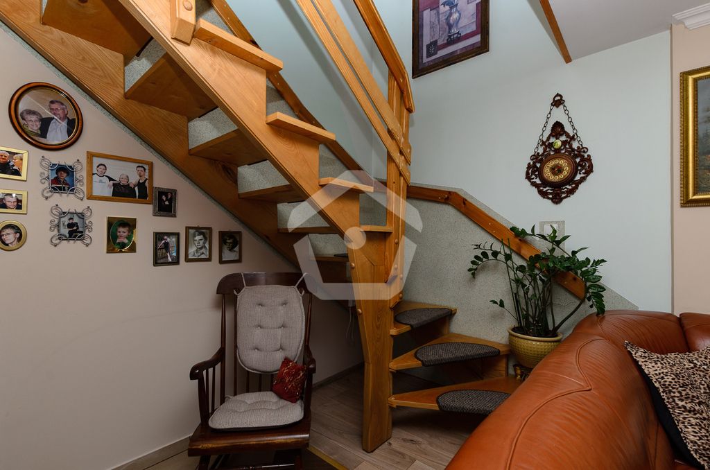 dom wolnostojący, 5 pokoi Widełka. Zdjęcie 10