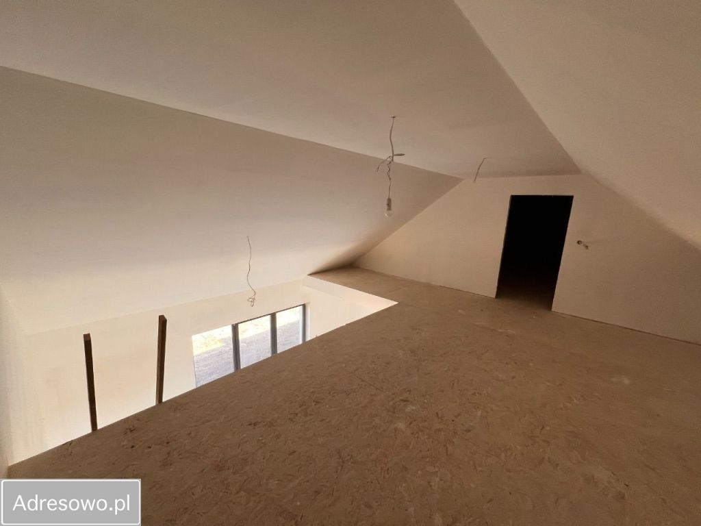 dom wolnostojący, 4 pokoje Sangrodz. Zdjęcie 11