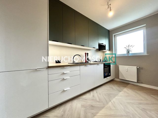 Mieszkanie 3-pokojowe Poznań, os. Armii Krajowej. Zdjęcie 2