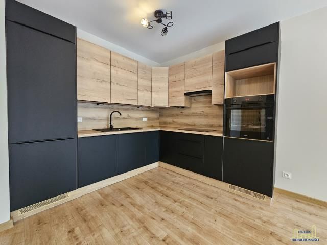 Mieszkanie 3-pokojowe Adamowo. Zdjęcie 3