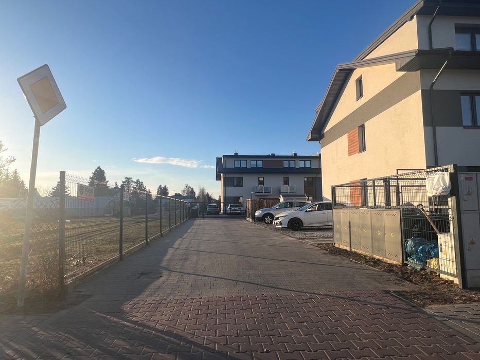 Mieszkanie 2-pokojowe Łomianki. Zdjęcie 2