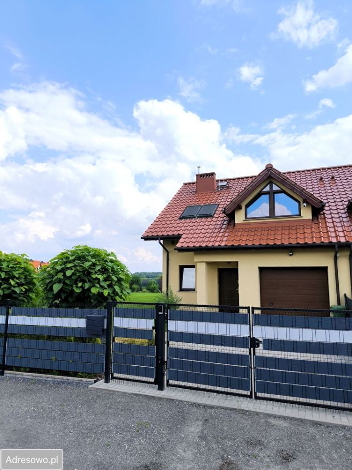 bliźniak, 4 pokoje Chrząstawa Wielka. Zdjęcie 2