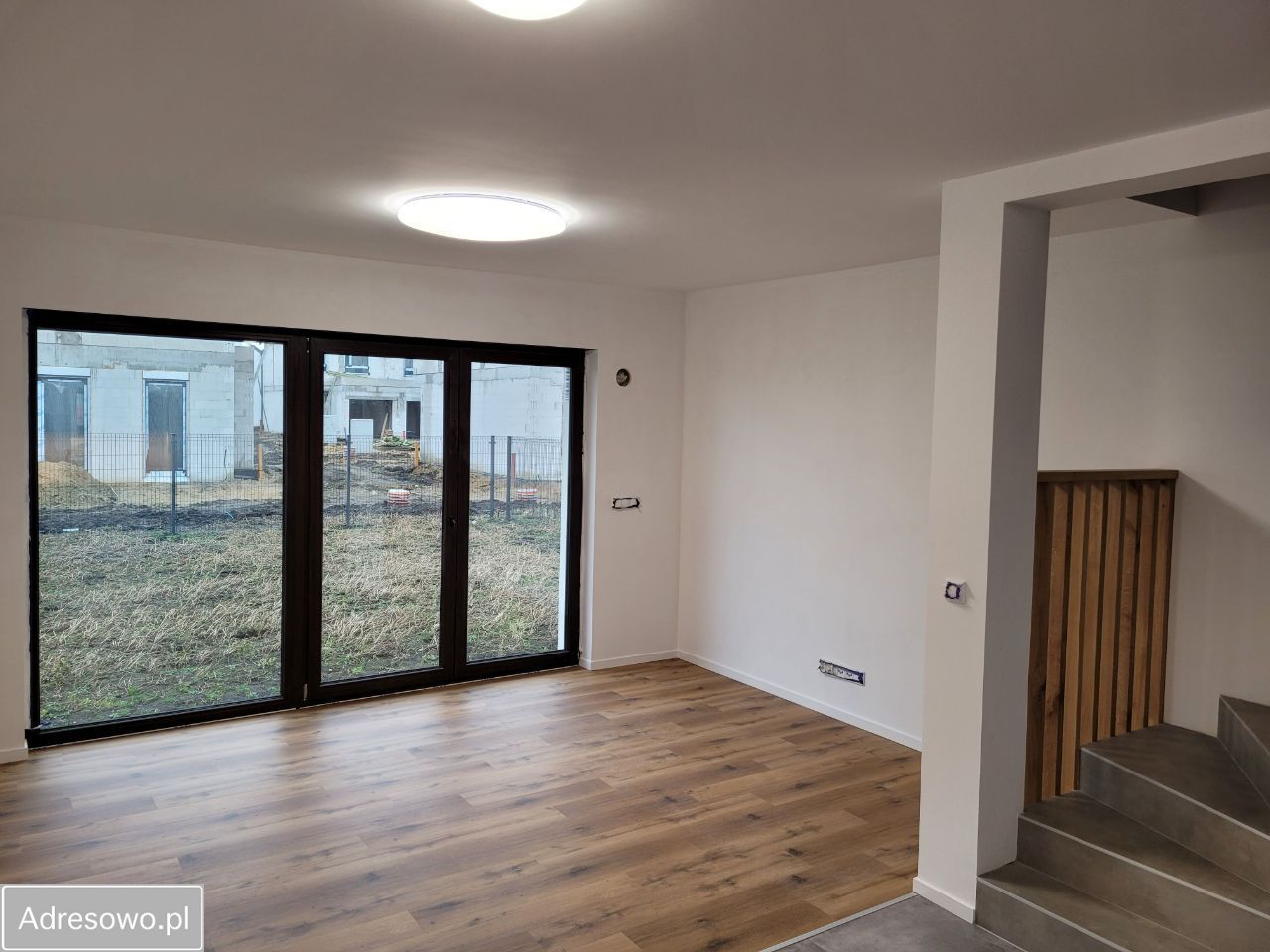 dom szeregowy, 4 pokoje Bielany Wrocławskie. Zdjęcie 1